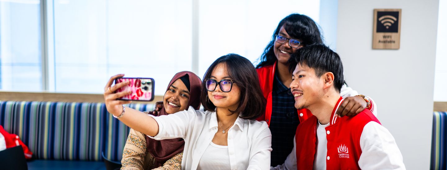 students-taking-selfies