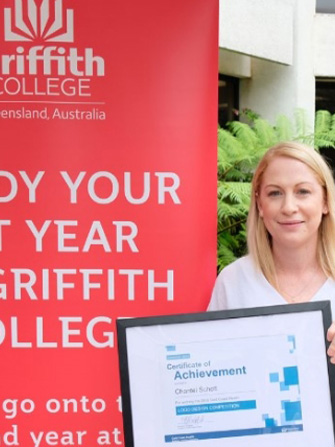 Student Chantel on campus