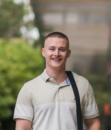 Shbbmup002 Accredited Design And Apply Makeup in Moama New South Wales Aus thumbnail